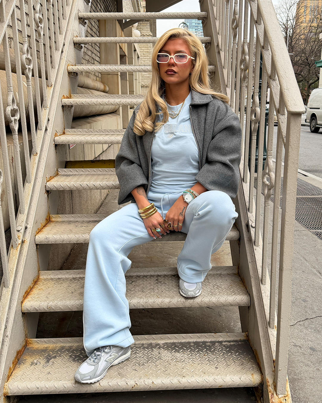 Tenue du quotidien stylisée avec New Balance 204L