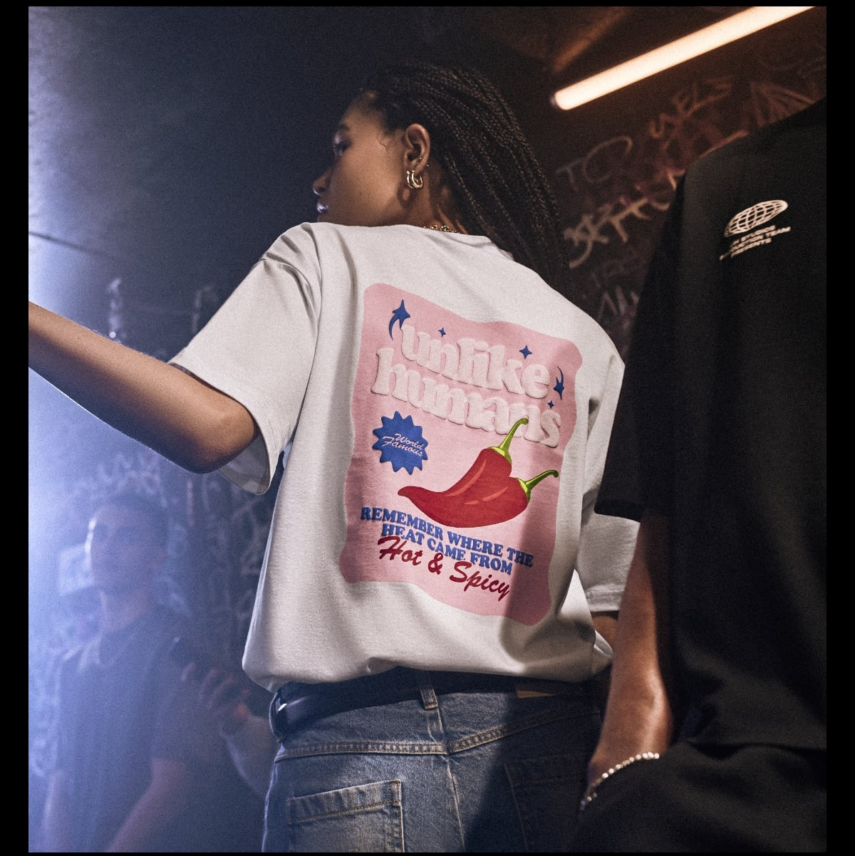 Unlike Humans Camiseta Chilli