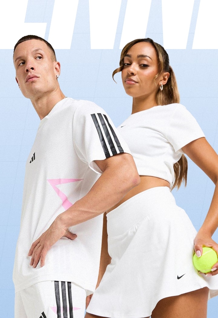 Joueur de tennis sur un court